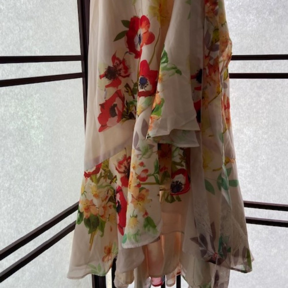 Yumi Kim Cream Floral Wrap Dress Large - Picture 3 of 7